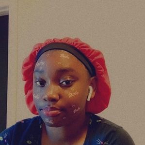 Meet your Posher, Louinise